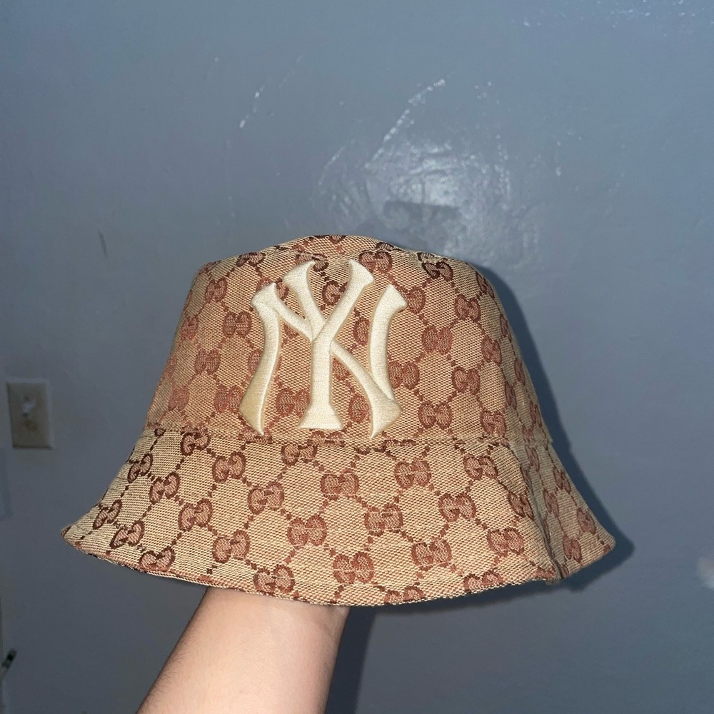 Gucci x New York Yankees Bucket Hat - GG Monogram